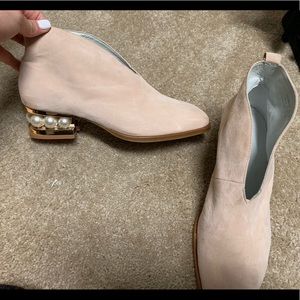 Jeffrey Campbell pink suede booties! size 9